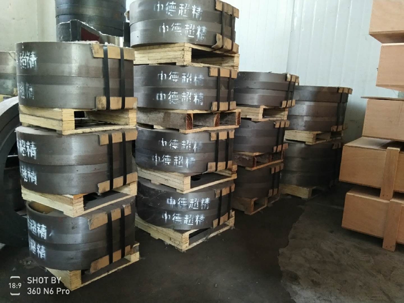 某客戶訂購(gòu)産(chǎn)品若幹件